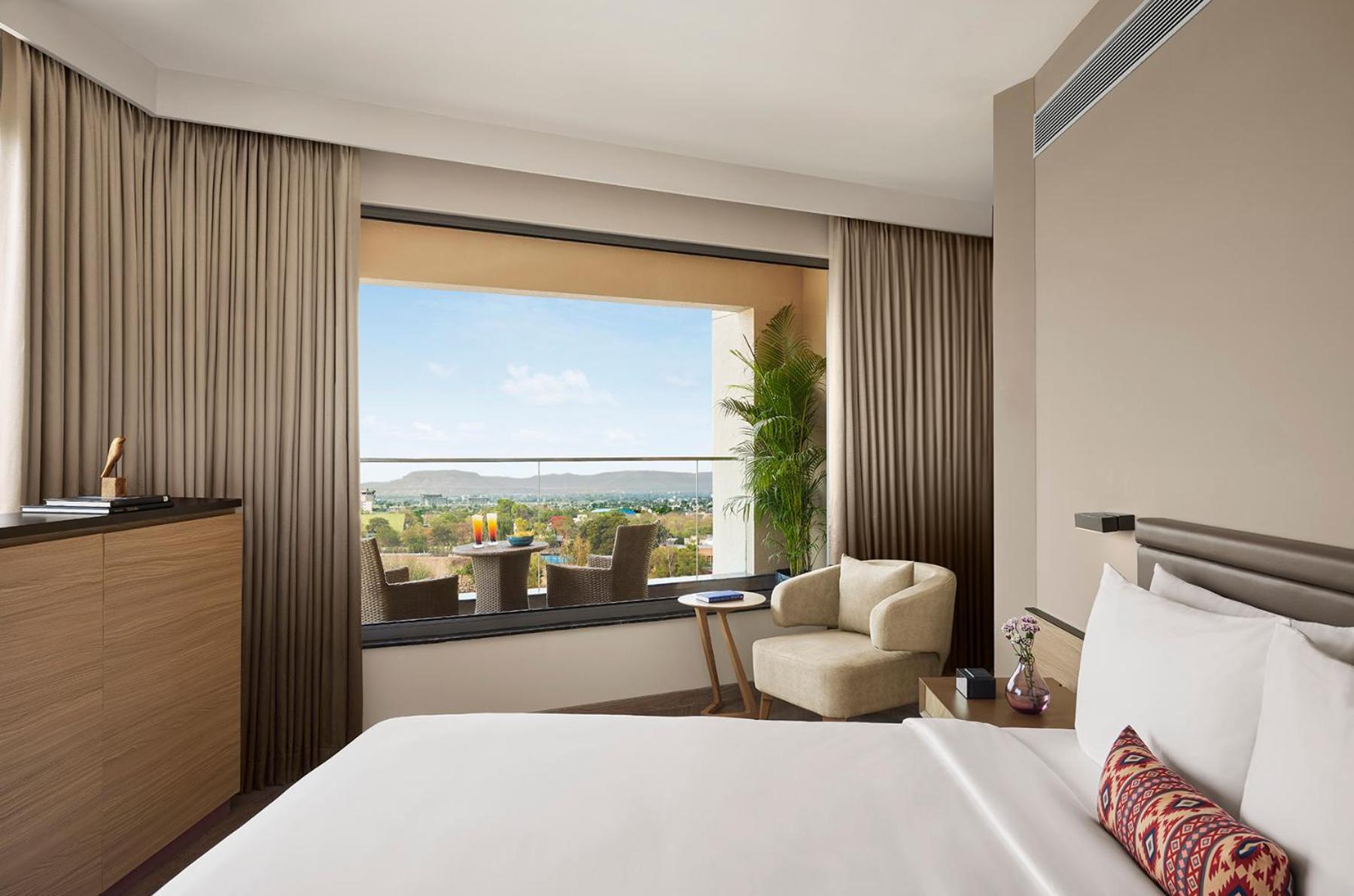 Hyatt Place Aurangabad Airport Экстерьер фото